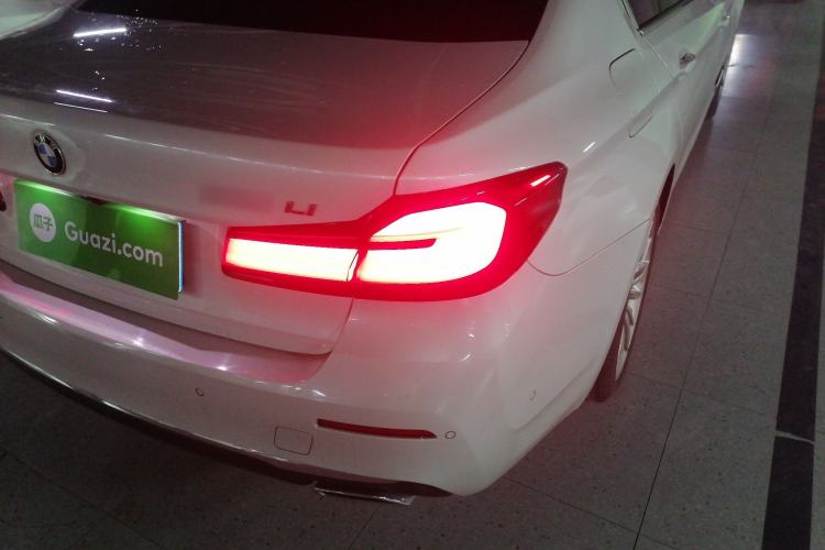 Used BMW 5 Series 2022 Second Facelift 530Li Luxury Edition Premium Package
