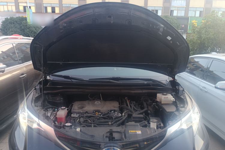 Used Toyota Sienna 2021 2.5L Hybrid Luxury Edition
