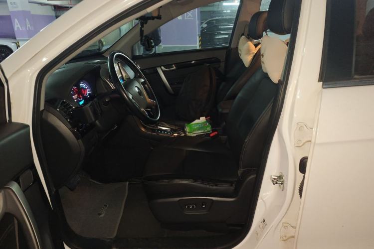 Used Chevrolet Captiva 2014 2.4L 4x4 Flagship Edition 7 Seats
