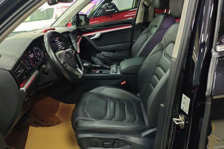 Used Volkswagen Touareg 2020 2.0 TSI RuiShang Edition China VI Standard
