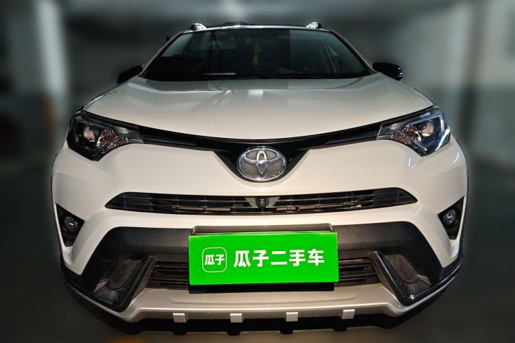 Used Toyota RAV4 2018 2.0L CVT Two-Wheel Drive Fashion X Edition
