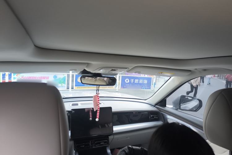 Used GAC Trumpchi GS8 2022 Dual-Engine Series 2.0TM Two-Wheel Drive Prestige Edition (7 Seats)
