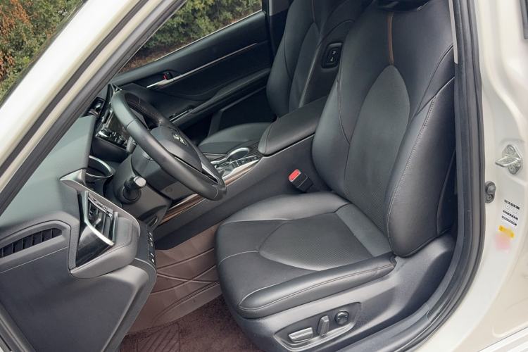 Used Toyota Camry 2018 2.5G Luxury Edition
