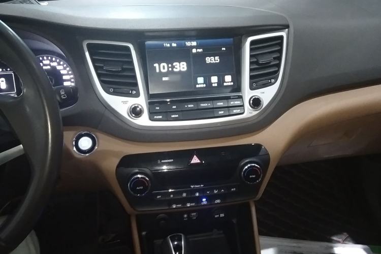 Used Hyundai Tucson 2015 1.6T Dual-Clutch Two-Wheel-Drive Smart Model