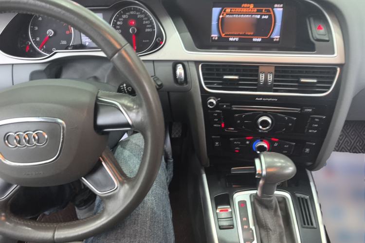 Used Audi A4L 2016 30 TFSI Collector's Edition Automatic Comfort Model
