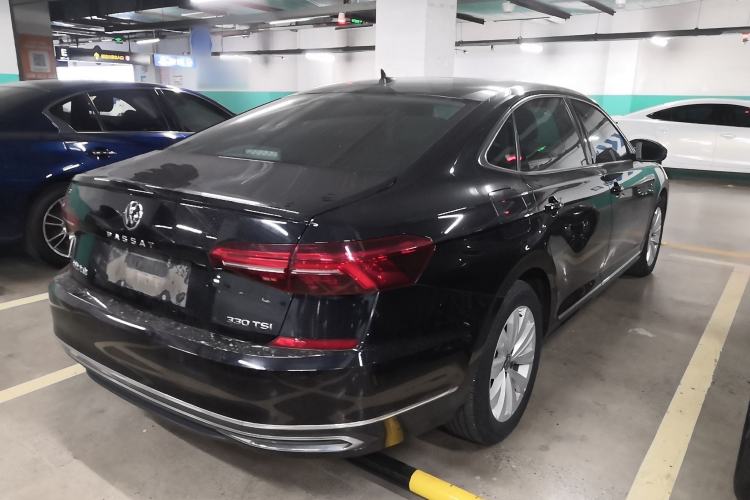 Used Volkswagen Passat 2020 Facelift 330TSI Elite Edition China VI Standard