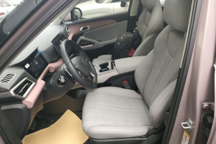 Used BYD Yuan UP 2025 Intelligent Driving Version 401 km Beyond-Range Edition