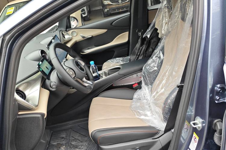 Used BYD Dolphin 2025 420km Free Edition
