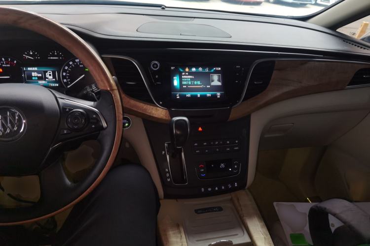 Used Buick GL8 2018 ES 28T Comfort Model China VI Standard