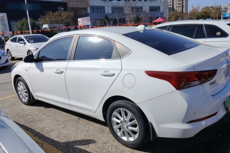 Used Hyundai Verna 2016 1.4L Automatic Cool Edition GLS
