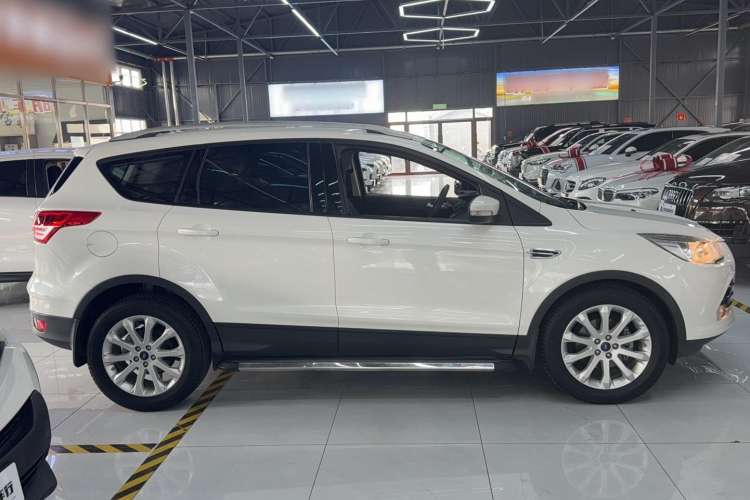 Used Ford Kuga 2015 1.5L GTDi Two-Wheel-Drive Comfort Model
