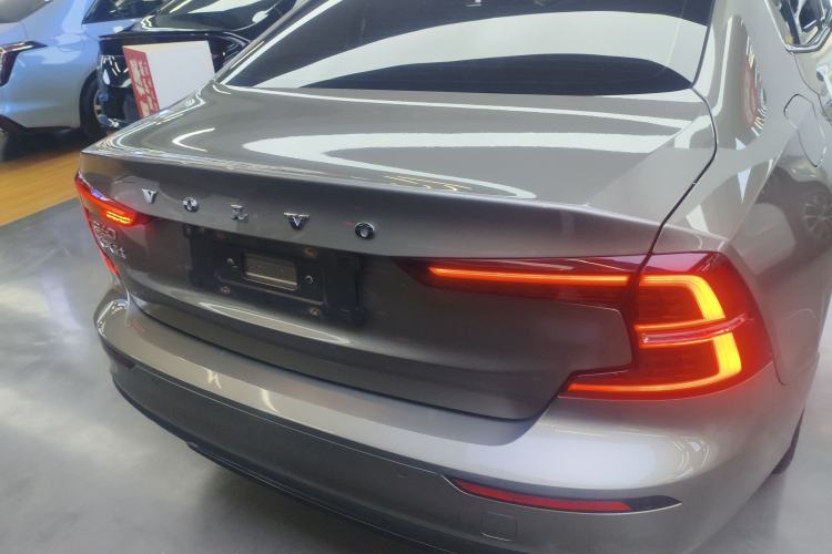 Used Volvo S60 2020 T4 Zhiyi Luxury Edition