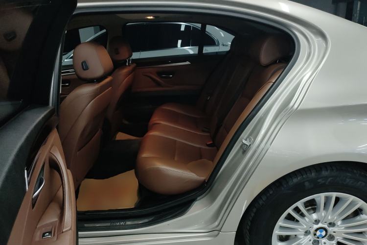 Used BMW 5 Series 2014 525Li Leading Model