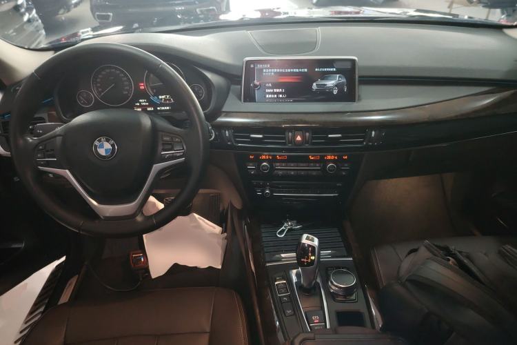 Used BMW X5 2017 xDrive28i
