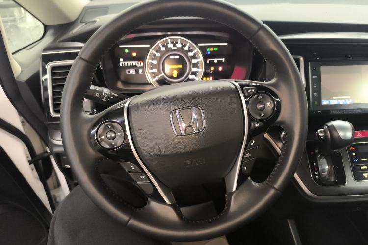 Used Honda Elysion 2016 2.4L Supreme Edition
