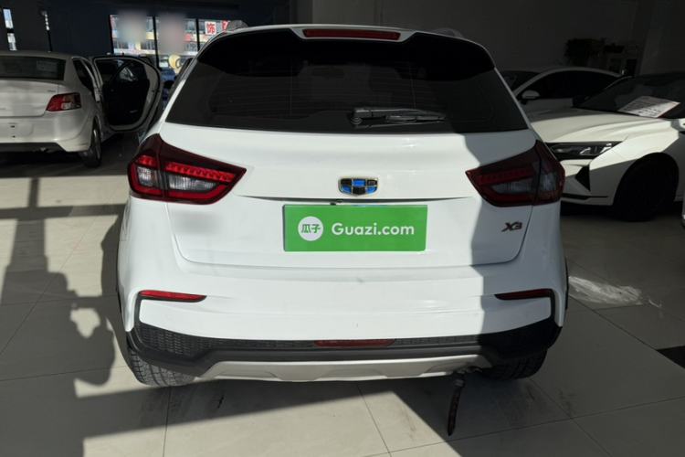 Used Geely Auto Vision X3 2019 Upgraded Model 1.5L Manual Luxury Version
