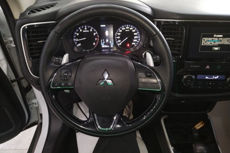 Used Mitsubishi Outlander 2020 2.4L 4x4 Zhi Xiang Edition 5 Seats