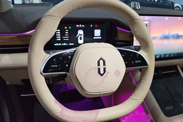 Used Hima AITO M7 2024 1.5T Intelligent Driving 4WD Max Edition 5 Seats
