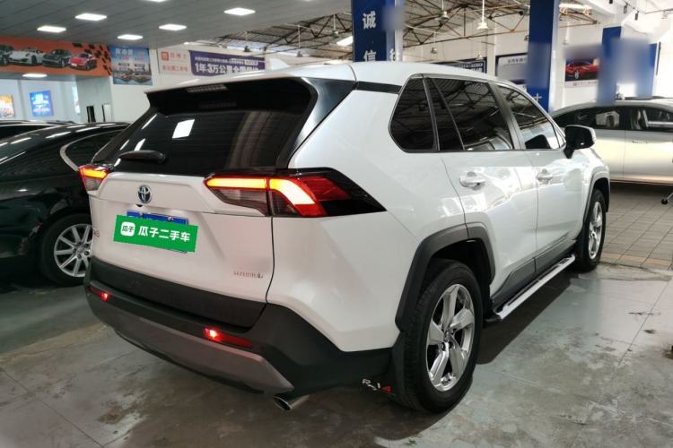 Used Toyota RAV4 2022 Dual-Engine 2.5L E-CVT Two-Wheel Drive Elite Edition