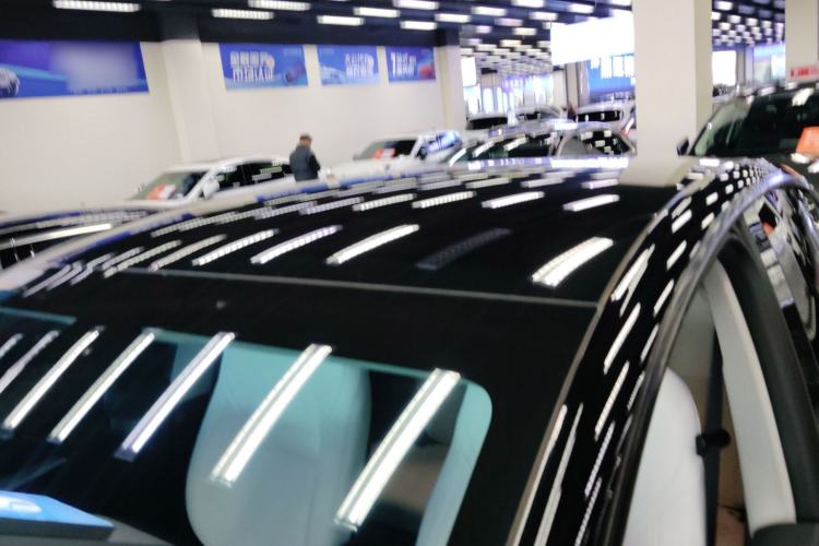 Used Tesla Model Y 2023 Long-Range All-Wheel-Drive Version
