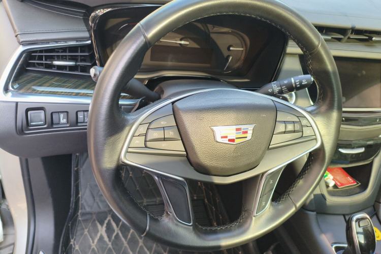 Used Cadillac XT5 2016 25T Luxury Model