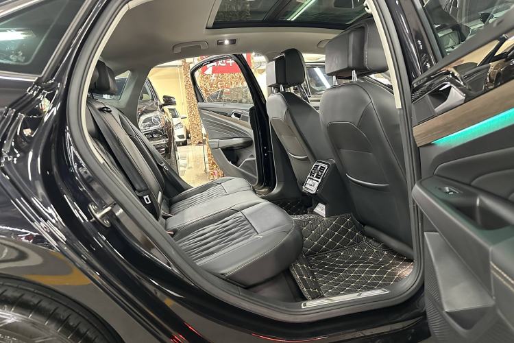 Used Volkswagen Passat 2020 330TSI Luxury Edition China VI
