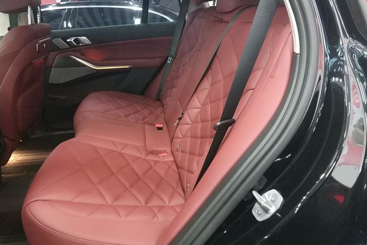 Used BMW X5 2023 xDrive 30Li Luxury M Sport Package