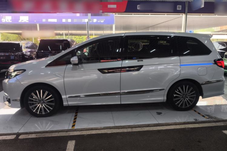 Used Honda Elysion 2024 2.0L eHEV Luxury Edition
