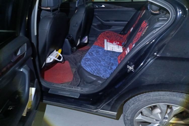 Used Volkswagen Magotan 2017 330TSI DSG Luxury Model
