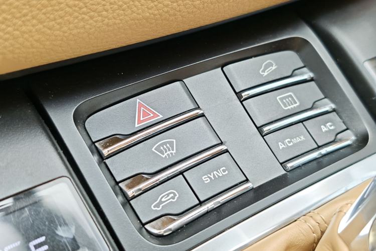 Used Porsche Macan 2014 Macan 2.0T
