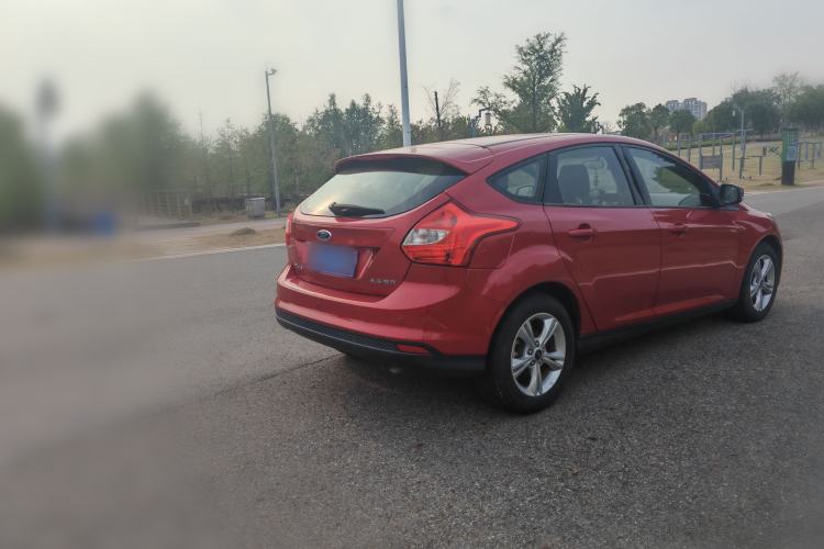 Used Ford Focus 2012 Hatchback 1.6L Automatic Fashion Edition
