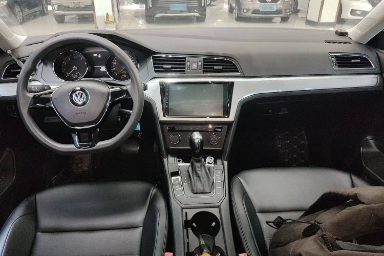 Used Volkswagen Lamando 2018 230TSI DSG Fashion Edition
