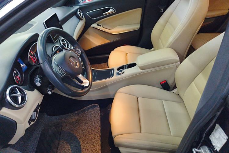 Used Mercedes-Benz CLA 2016 Facelifted CLA 200 Stylish Edition
