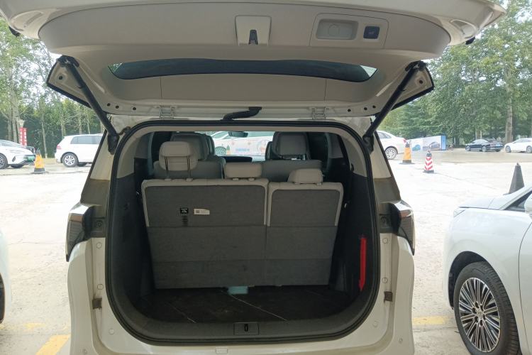 Used Buick GL8 2025 Lu Zun Deluxe Edition
