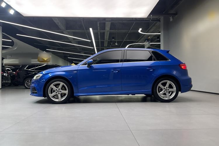 Used Audi A3 2019 Sportback 35 TFSI Fashion Edition China VI Emission Standard
