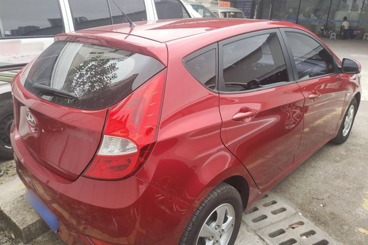 Used Hyundai Verna Ray 2014 1.4L Automatic GLX
