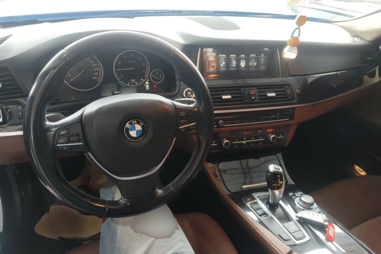 Used BMW 5 Series 2017 525Li Leading Model