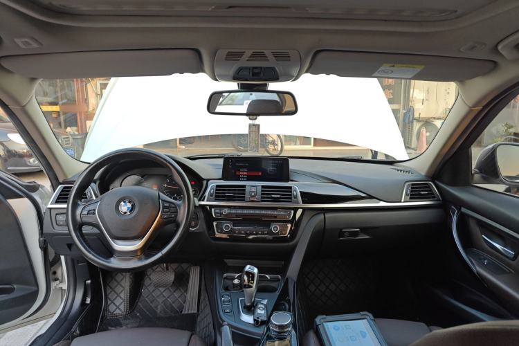 Used BMW 3 Series 2019 320Li Fashion Model
