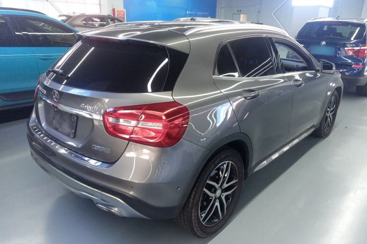 Used Mercedes-Benz GLA 2015 GLA 220 4MATIC Fashion Model