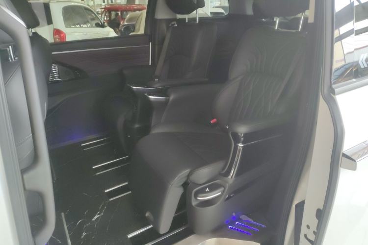 Used GAC Trumpchi M8 2023 Zongshi Series 400T Ultimate Edition
