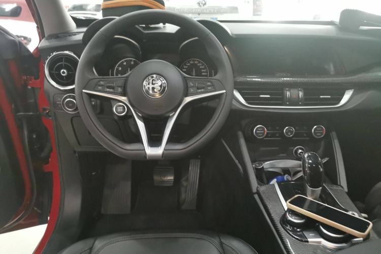 Used Alfa Romeo Stelvio 2017 2.0T 200HP Elite Edition
