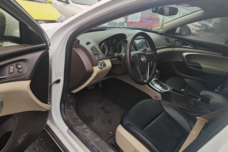 Used Buick Regal 2015 2.0L Leading Fashion Edition