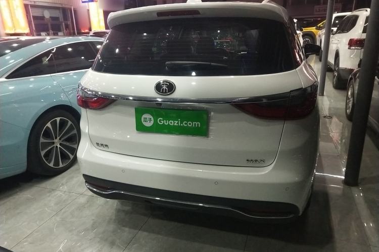 Used BYD Song MAX 2019 1.5T Automatic SmartConnect ZhiLian RuiDong Edition with 6 Seats China VI Standard
