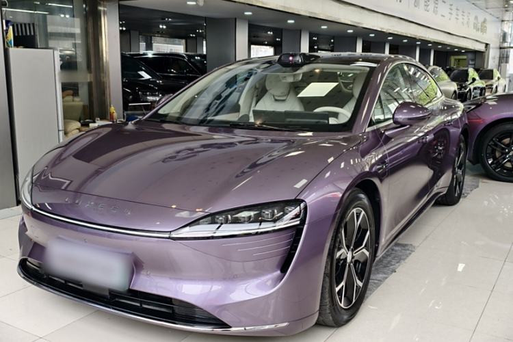 Used Hima Luxeed S7 2025 855 km Max
