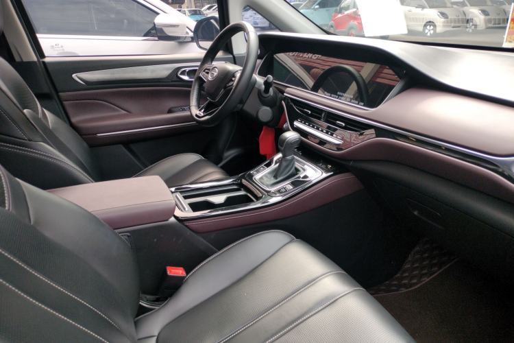 Used GAC Trumpchi M6 2023 PRO 270T DCT Luxury Edition
