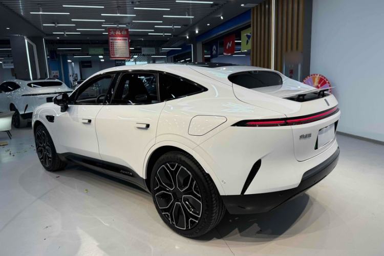 Used  11 2022 Long-Range Dual-Motor Version 5 Seats
