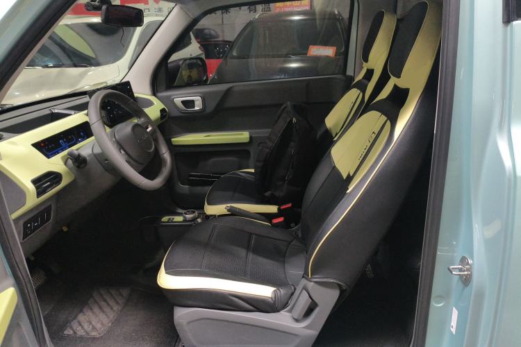 Used Geely Galaxy Panda 2024 Panda Mini 200km Endurance Bear
