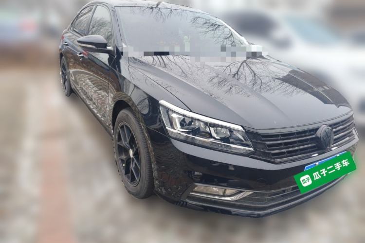 Used Volkswagen Passat 2017 330TSI DSG Luxury Edition
