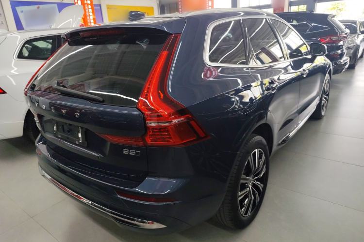 Used Volvo XC60 2022 B5 4x4 Smart Luxury Edition
