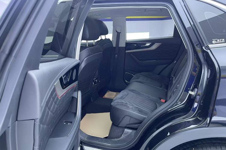 Used Hongqi HS5 2022 Revised Version 2.0T Smart Connect Flagship Edition
